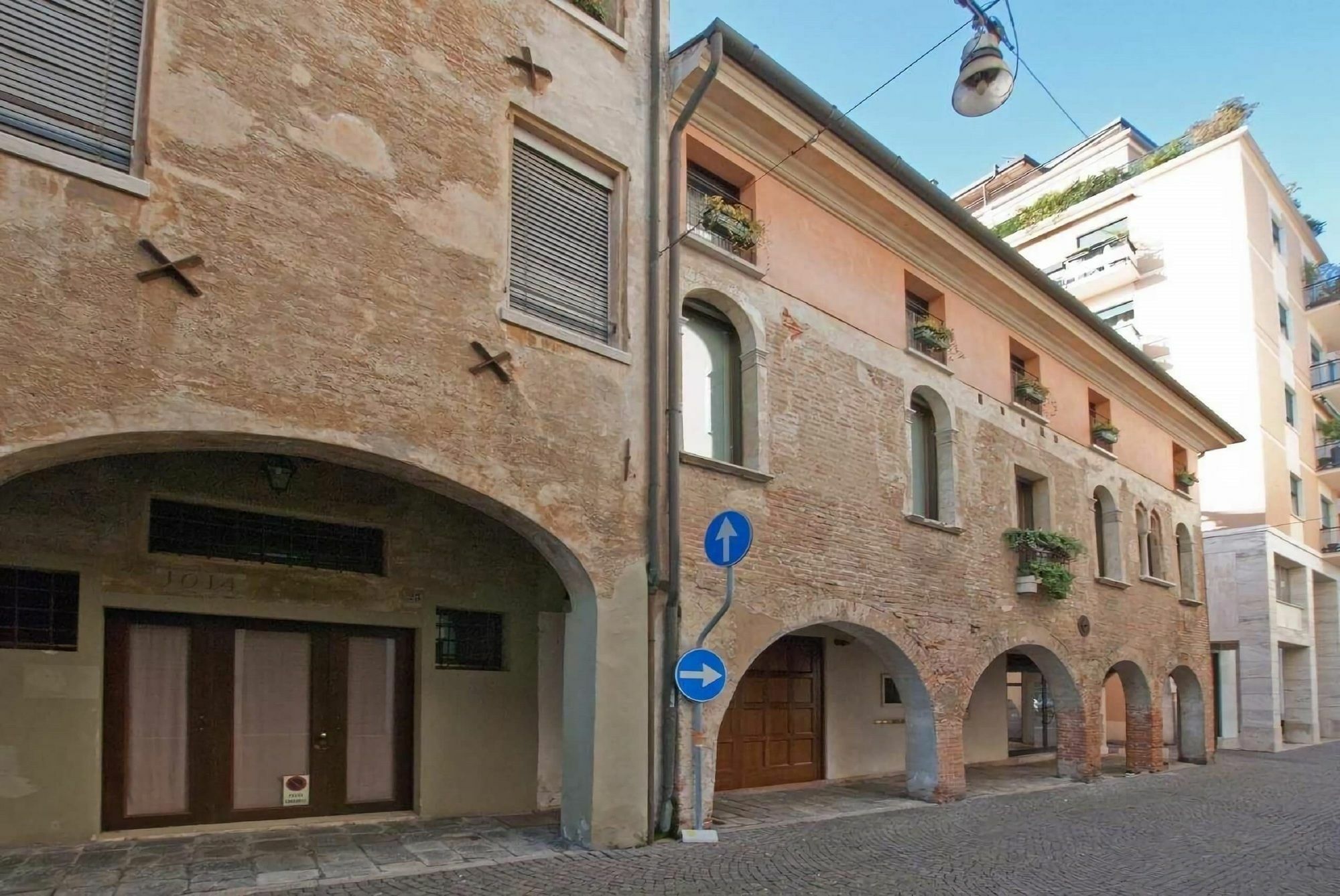 Apartment Deluxe Isola Di Mezzo Treviso Exterior foto